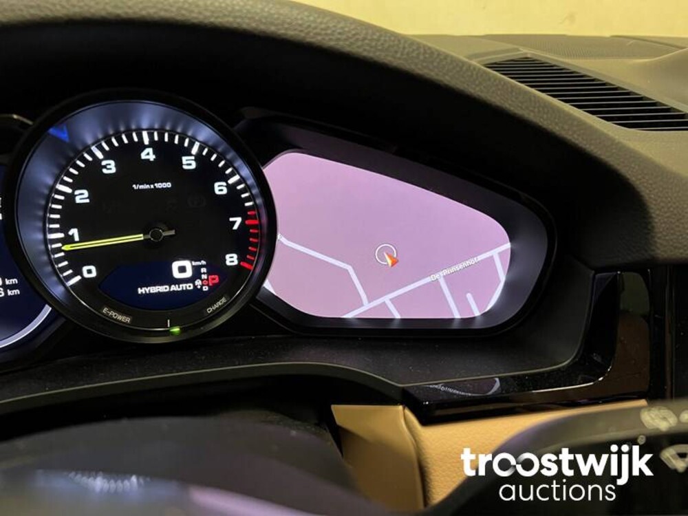 Porsche Cayenne E-Hybrid 3.0 V6 Sport-Chrono 465PS 2019, K-017-GX