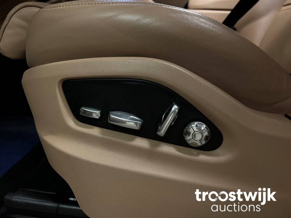 Porsche Cayenne E-Hybrid 3.0 V6 Sport-Chrono 465PS 2019, K-017-GX