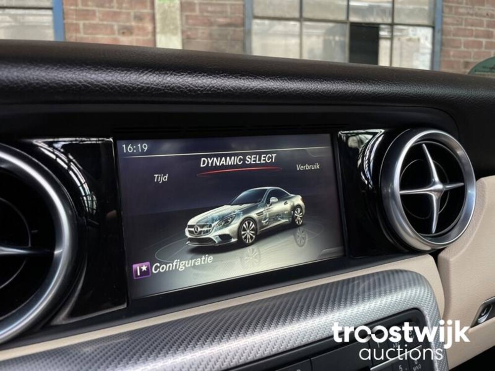 Mercedes-Benz SLC200 RedArt Edition 184hp 2017 Cabriolet SLC-Class, S-472-HT