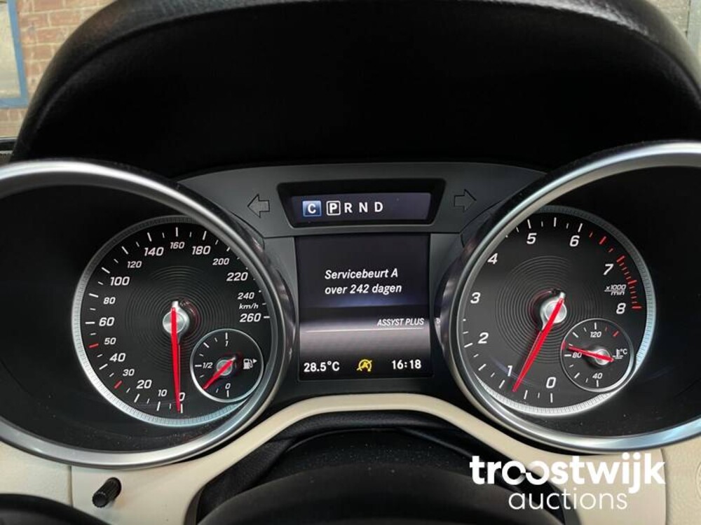 Mercedes-Benz SLC200 RedArt Edition 184hp 2017 Cabriolet SLC-Class, S-472-HT