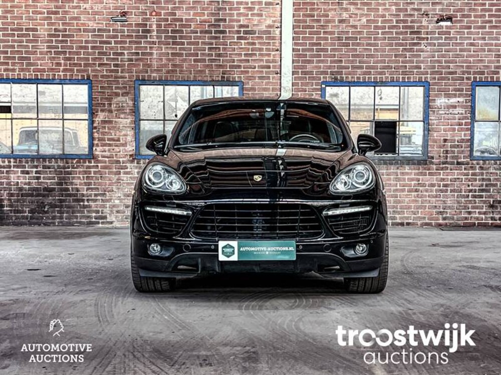 Porsche Cayenne Turbo 4.8 V8 500hp 2011