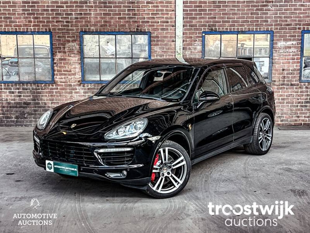 Porsche Cayenne Turbo 4.8 V8 500hp 2011