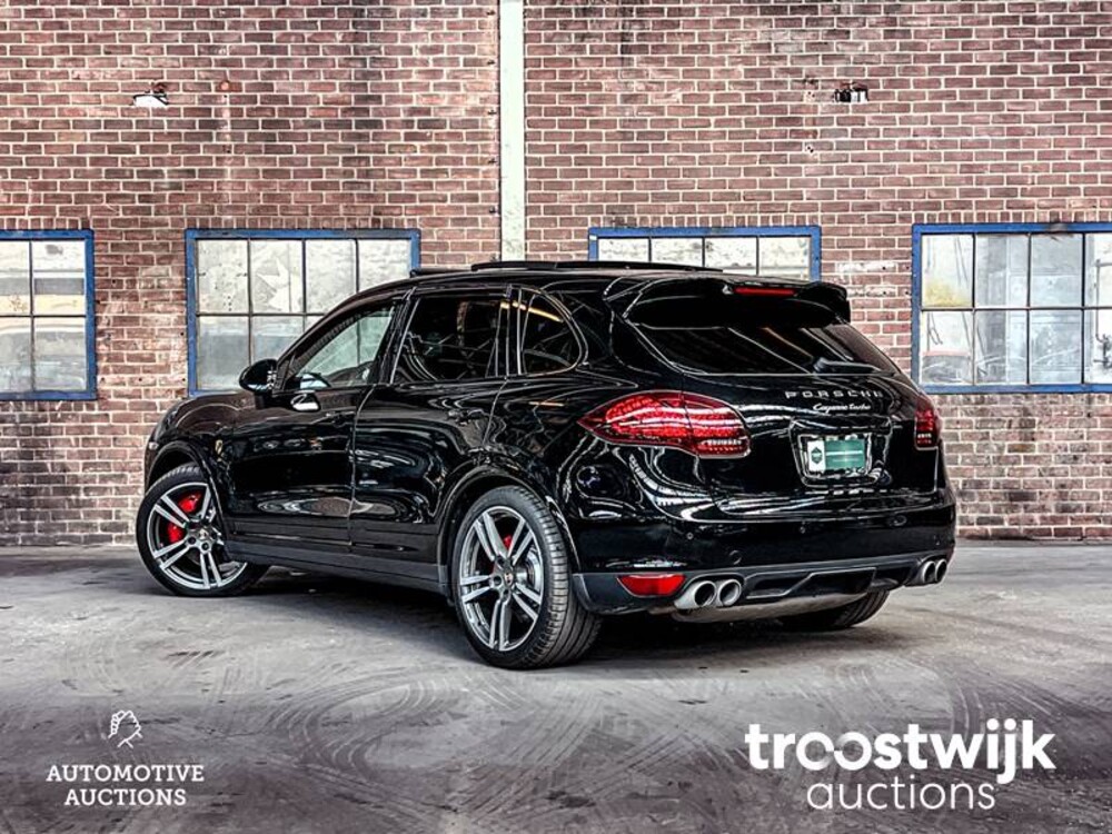 Porsche Cayenne Turbo 4.8 V8 500hp 2011