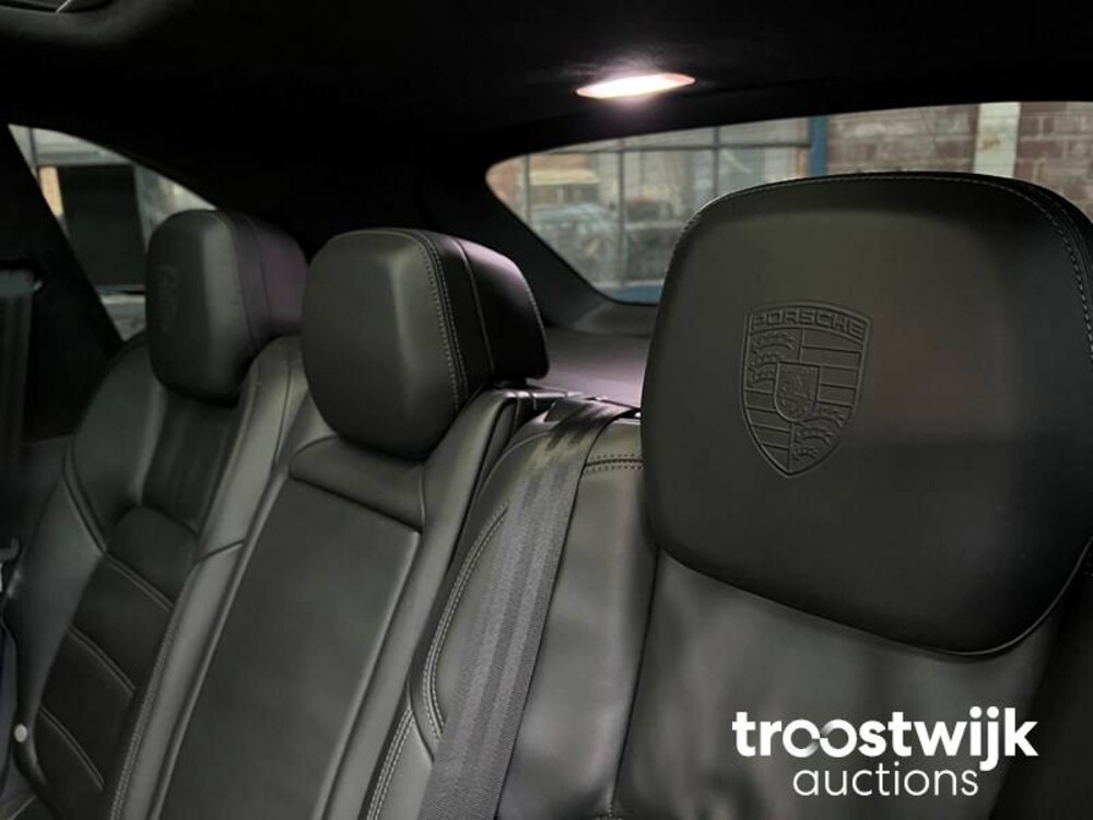 Porsche Cayenne Turbo 4.8 V8 500hp 2011