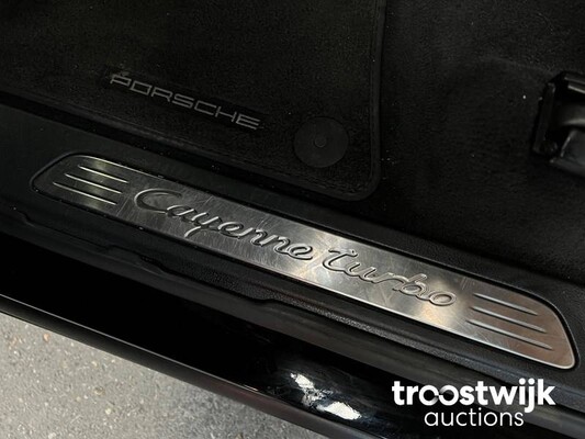 Porsche Cayenne Turbo 4.8 V8 500hp 2011