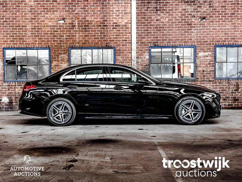 Mercedes-Benz C180 AMG Line Mild Hybrid New-Model 170hp 2022 -Manufacturer's warranty- C-Class, R-013-TS