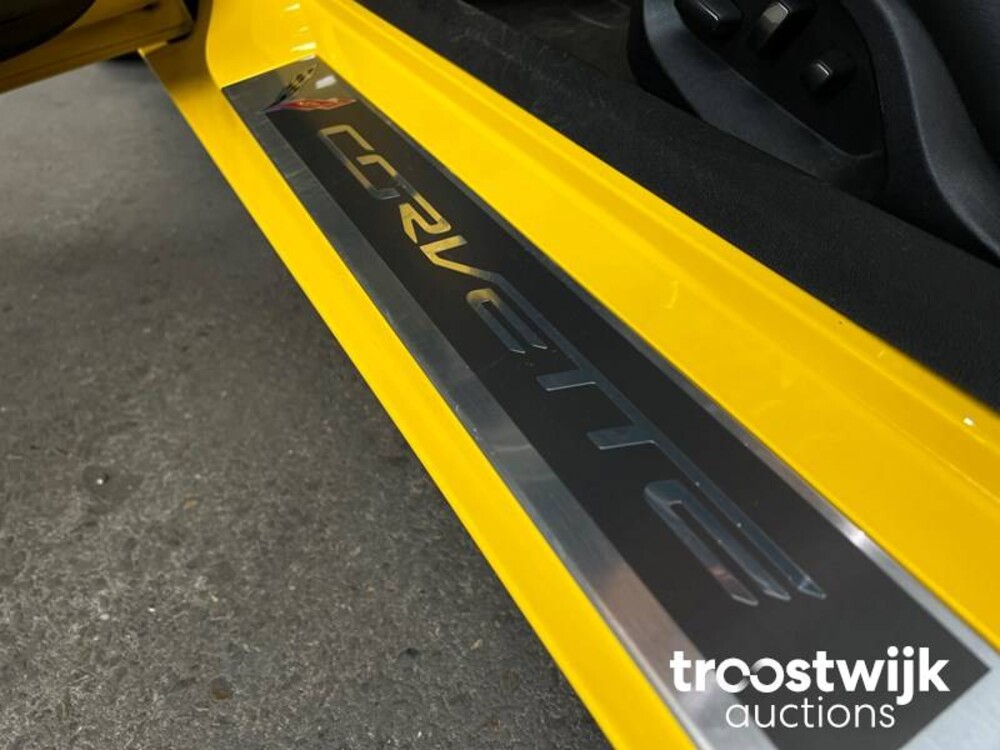 Chevrolet Corvette C7 Convertible 6.2 V8 Stingray 466hp 2015, L-032-RG