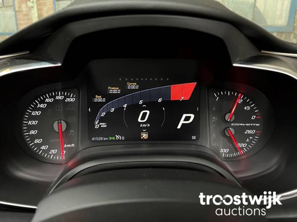 Chevrolet Corvette C7 Convertible 6.2 V8 Stingray 466hp 2015, L-032-RG