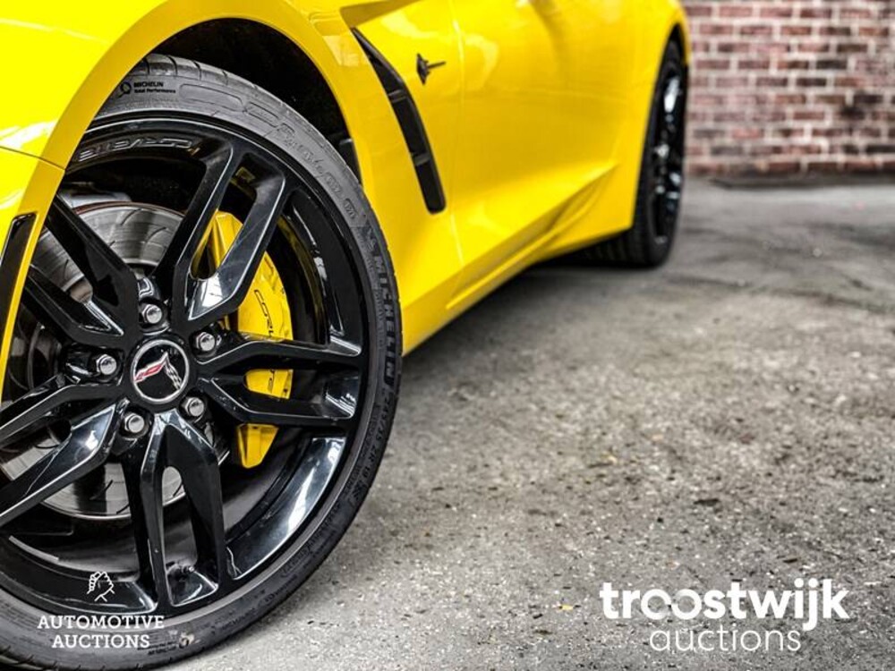 Chevrolet Corvette C7 Convertible 6.2 V8 Stingray 466hp 2015, L-032-RG