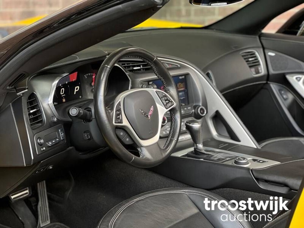Chevrolet Corvette C7 Convertible 6.2 V8 Stingray 466hp 2015, L-032-RG