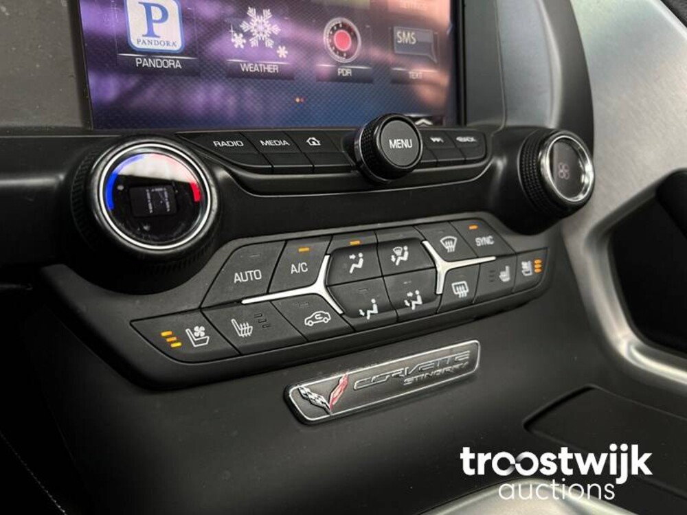 Chevrolet Corvette C7 Convertible 6.2 V8 Stingray 466hp 2015, L-032-RG