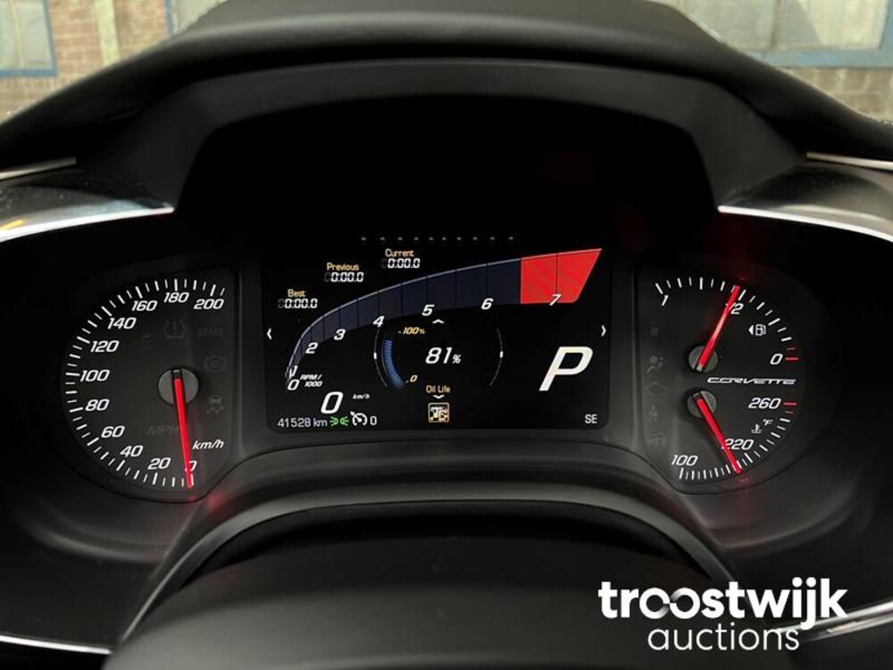 Chevrolet Corvette C7 Convertible 6.2 V8 Stingray 466hp 2015, L-032-RG