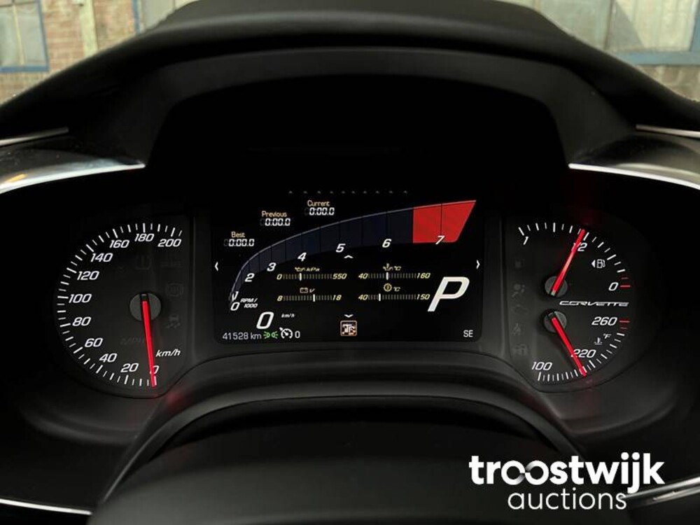 Chevrolet Corvette C7 Convertible 6.2 V8 Stingray 466hp 2015, L-032-RG