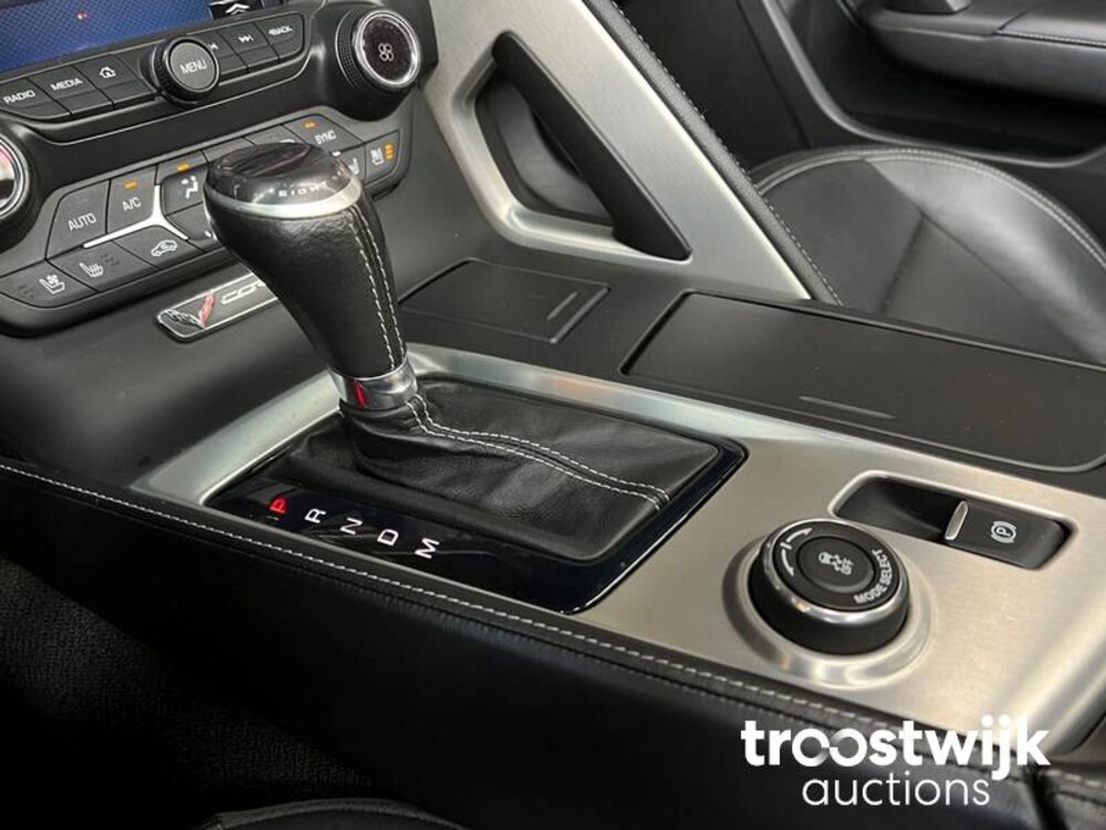 Chevrolet Corvette C7 Convertible 6.2 V8 Stingray 466hp 2015, L-032-RG