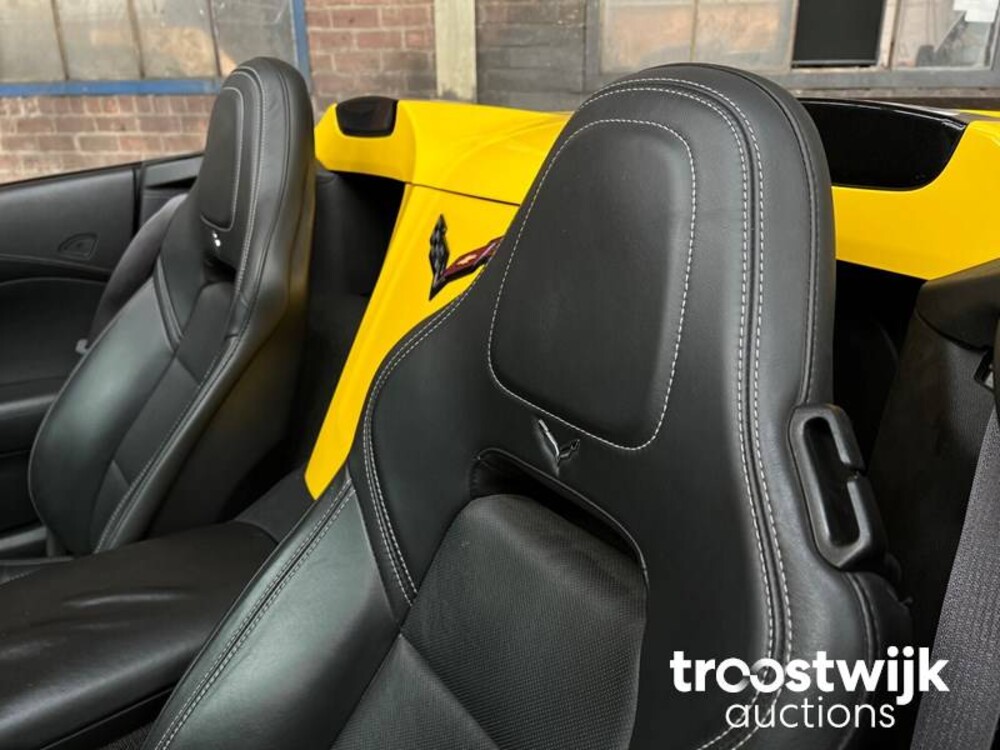 Chevrolet Corvette C7 Convertible 6.2 V8 Stingray 466hp 2015, L-032-RG