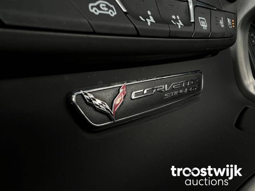 Chevrolet Corvette C7 Convertible 6.2 V8 Stingray 466hp 2015, L-032-RG