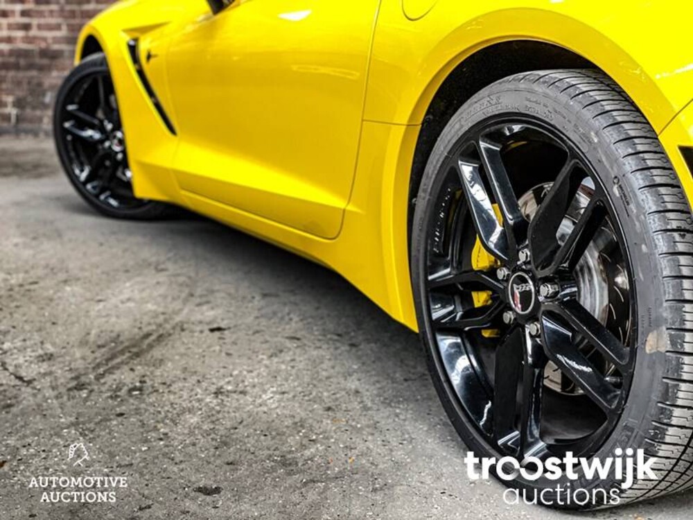 Chevrolet Corvette C7 Convertible 6.2 V8 Stingray 466hp 2015, L-032-RG