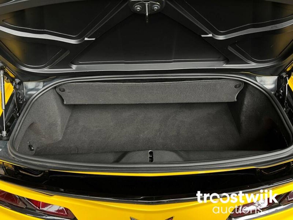 Chevrolet Corvette C7 Convertible 6.2 V8 Stingray 466hp 2015, L-032-RG