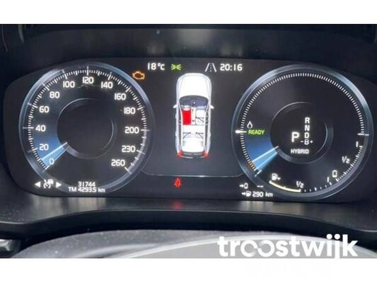Volvo XC60 2.0 T8 TE AWD Mom. RECHARGE 303pk 2020, R-973-BX