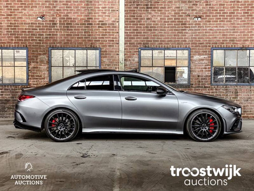 Mercedes-Benz CLA35 AMG 4Matic Premium Plus 306hp 2019, J-752-SH