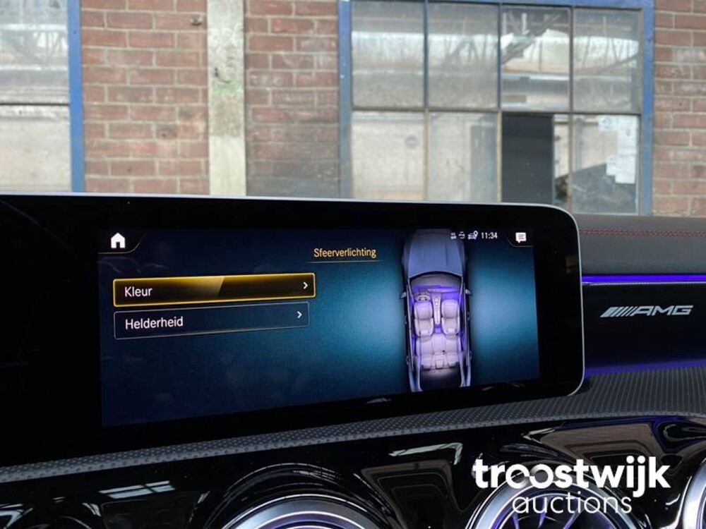 Mercedes-Benz CLA35 AMG 4Matic Premium Plus 306hp 2019, J-752-SH