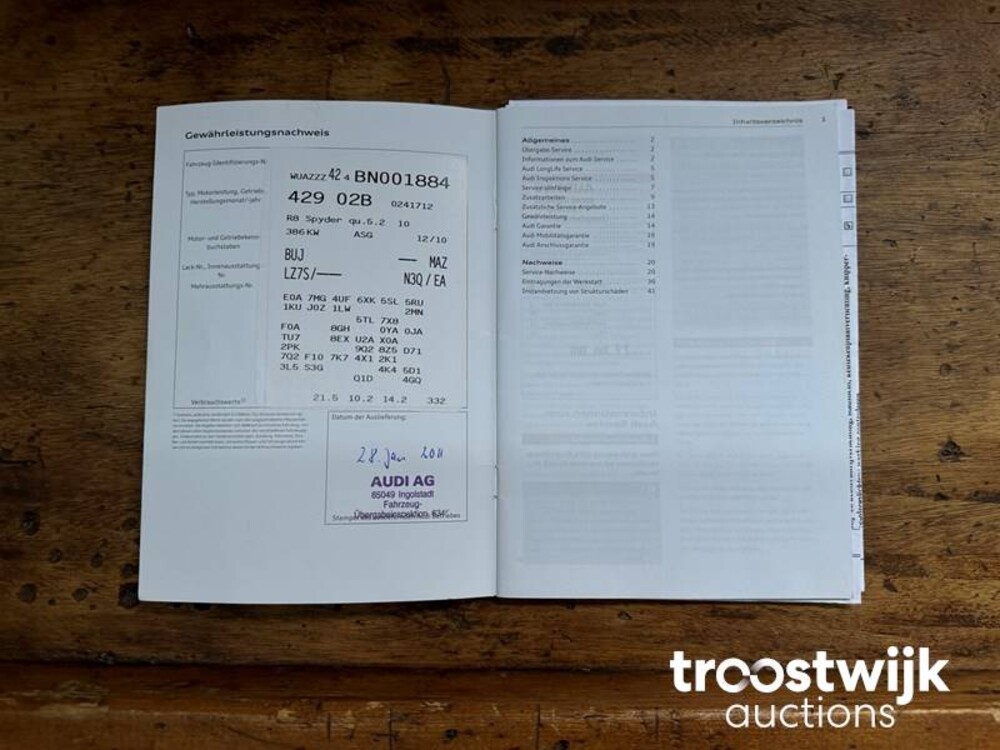 Audi R8 Spyder 5.2 V10 FSI FACELIFT Audi-Exclusive 525PS 2011 Cabriolet, 1-KXH-50