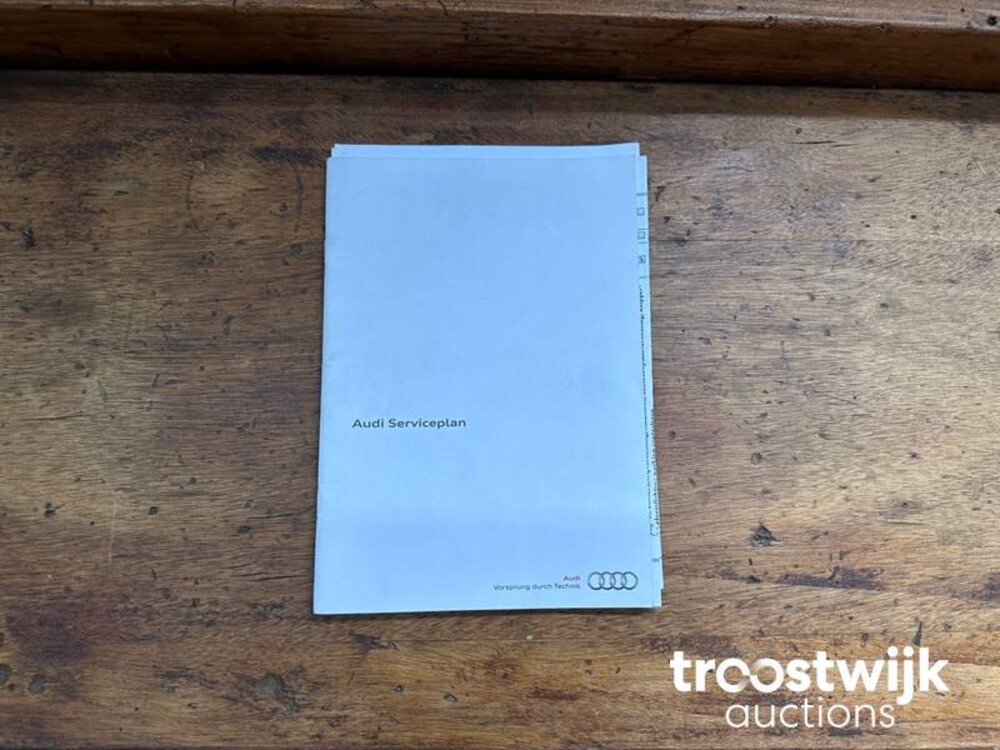 Audi R8 Spyder 5.2 V10 FSI FACELIFT Audi-Exclusive 525PS 2011 Cabriolet, 1-KXH-50