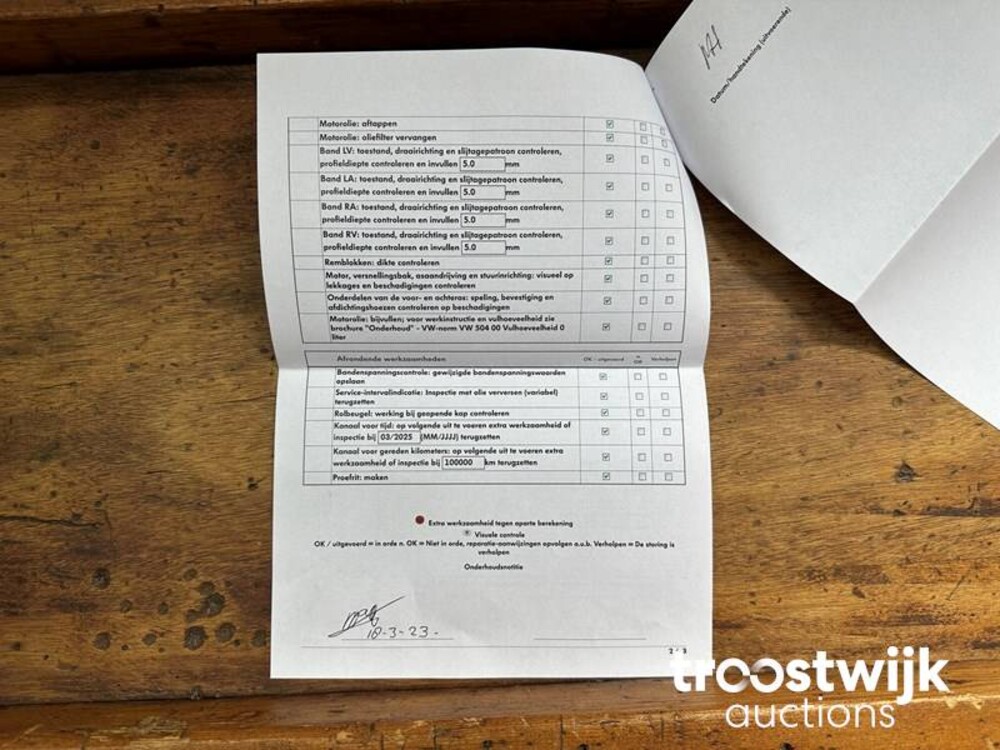 Audi R8 Spyder 5.2 V10 FSI FACELIFT Audi-Exclusive 525PS 2011 Cabriolet, 1-KXH-50