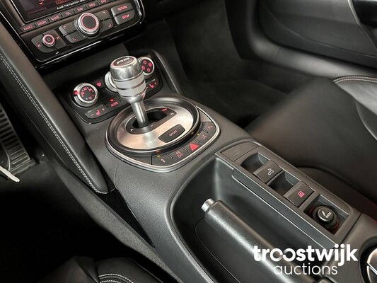 Audi R8 Spyder 5.2 V10 FSI FACELIFT Audi-Exclusive 525pk 2011 Cabriolet, 1-KXH-50