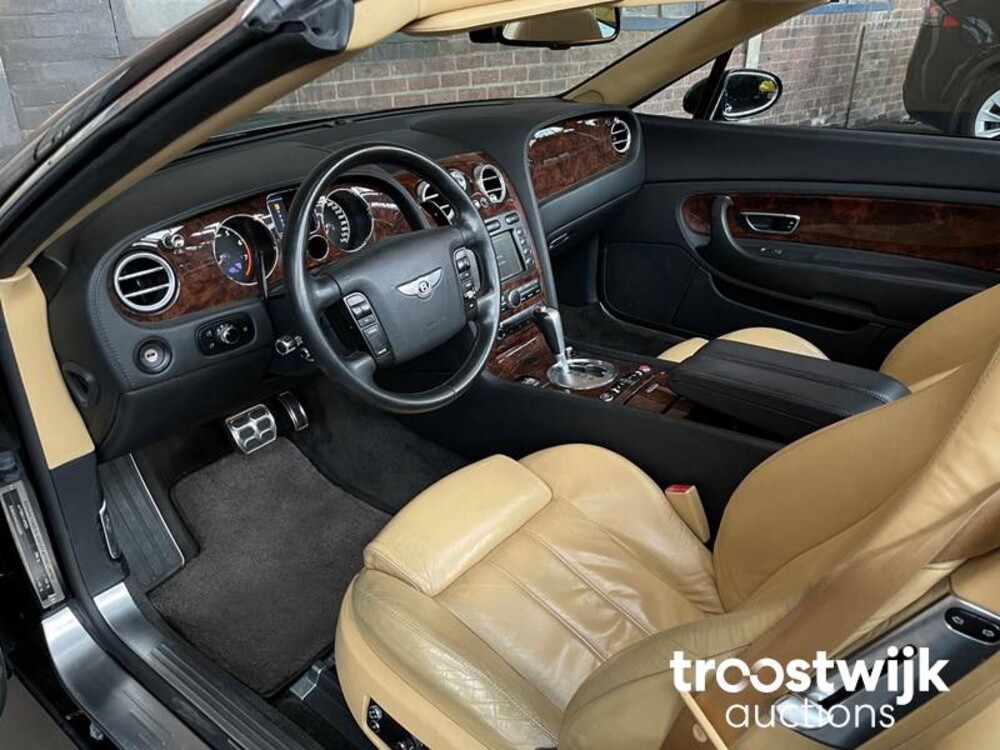 Bentley Continental GTC 6.0 W12 560hp 2007, 09-TPX-5