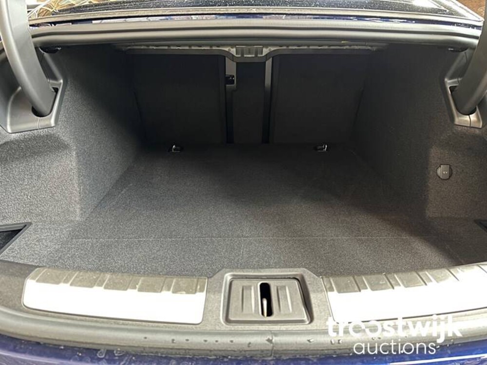 Porsche Taycan Turbo 84 kWh 625hp 2023 Sport-Chrono NEW WARRANTY -Orig. NL-, S-306-FB -Manufacturer's warranty-