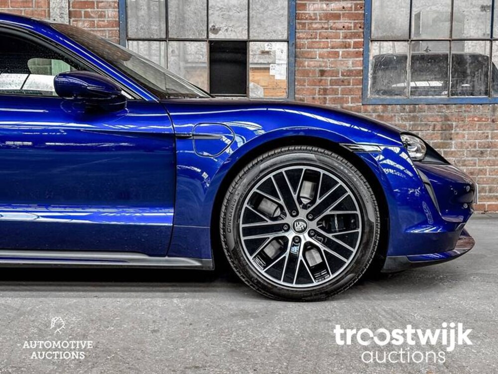 Porsche Taycan Turbo 84 kWh 625hp 2023 Sport-Chrono NEW WARRANTY -Orig. NL-, S-306-FB -Manufacturer's warranty-