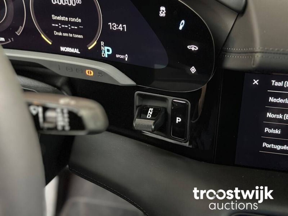 Porsche Taycan Turbo 84 kWh 625hp 2023 Sport-Chrono NEW WARRANTY -Orig. NL-, S-306-FB -Manufacturer's warranty-