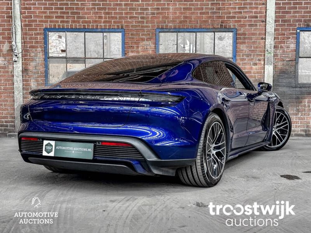 Porsche Taycan Turbo 84 kWh 625hp 2023 Sport-Chrono NEW WARRANTY -Orig. NL-, S-306-FB -Manufacturer's warranty-