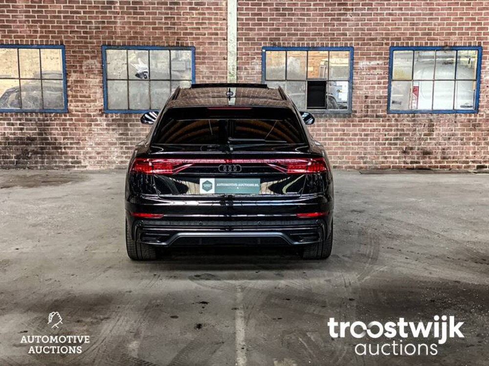 Audi Q8 60 TFSIe S-Line 3.0 Quattro  467hp 2022, T-001-HD