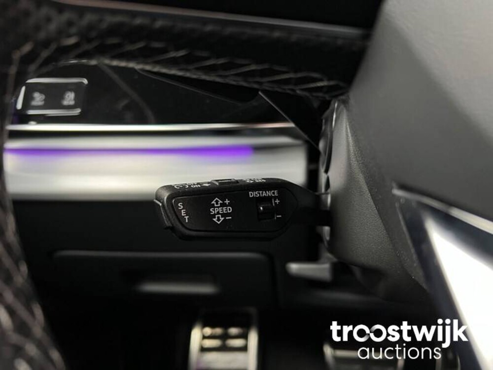 Audi Q8 60 TFSIe S-Line 3.0 Quattro  467hp 2022, T-001-HD