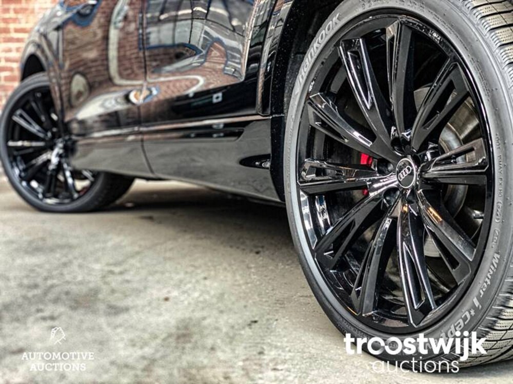 Audi Q8 60 TFSIe S-Line 3.0 Quattro  467hp 2022, T-001-HD