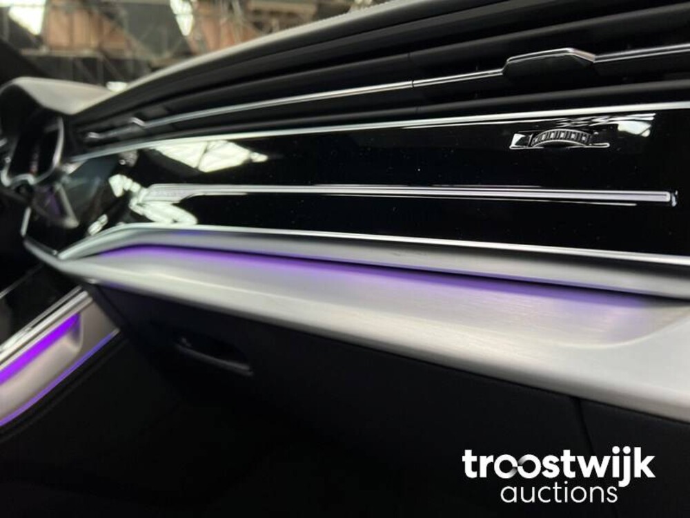 Audi Q8 60 TFSIe S-Line 3.0 Quattro  467hp 2022, T-001-HD