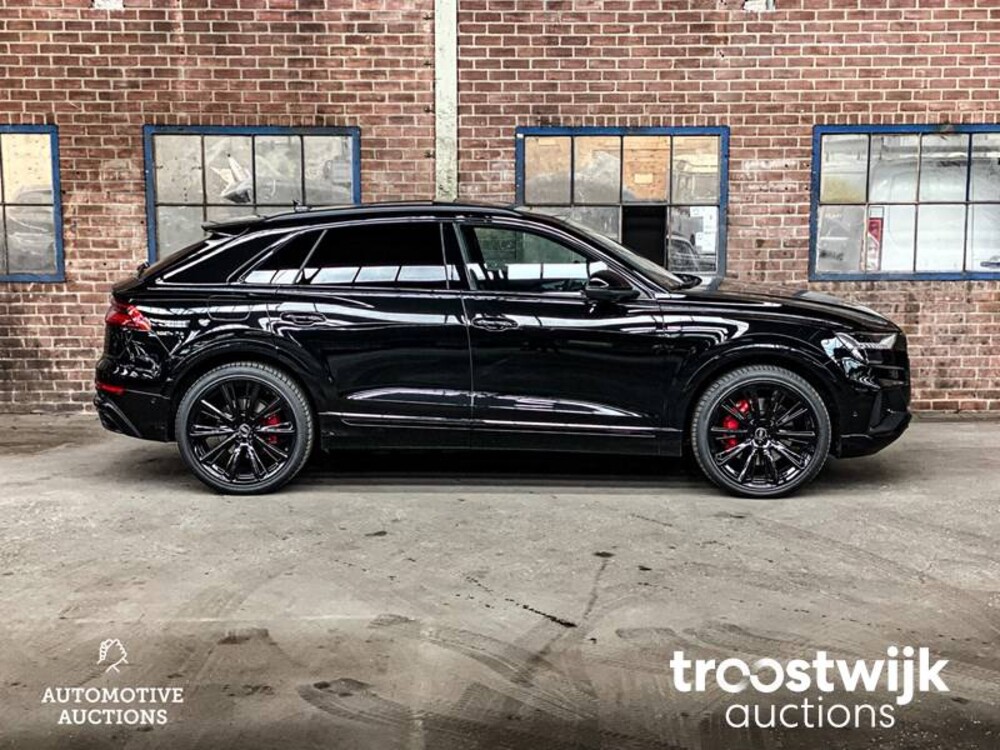 Audi Q8 60 TFSIe S-Line 3.0 Quattro  467hp 2022, T-001-HD