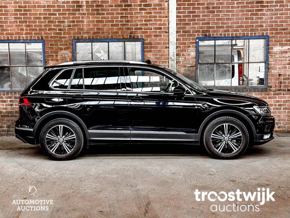 Volkswagen Tiguan 2.0 TDI Connected 190hp 2016, NF-933-L