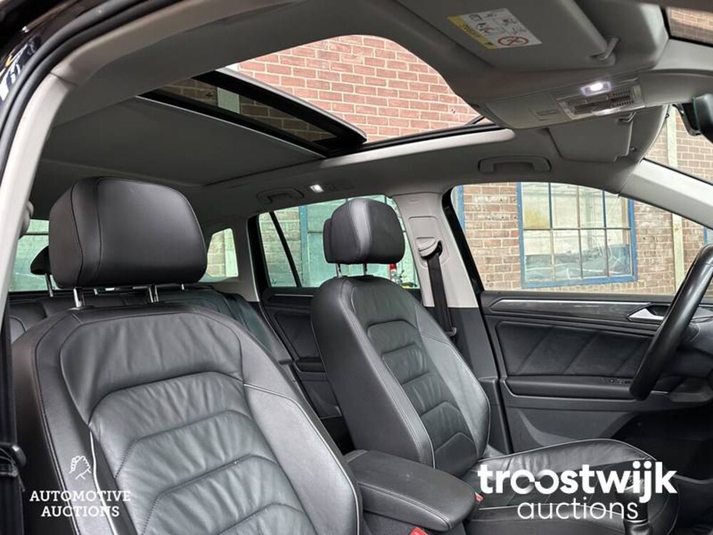 Volkswagen Tiguan 2.0 TDI Connected 190hp 2016, NF-933-L