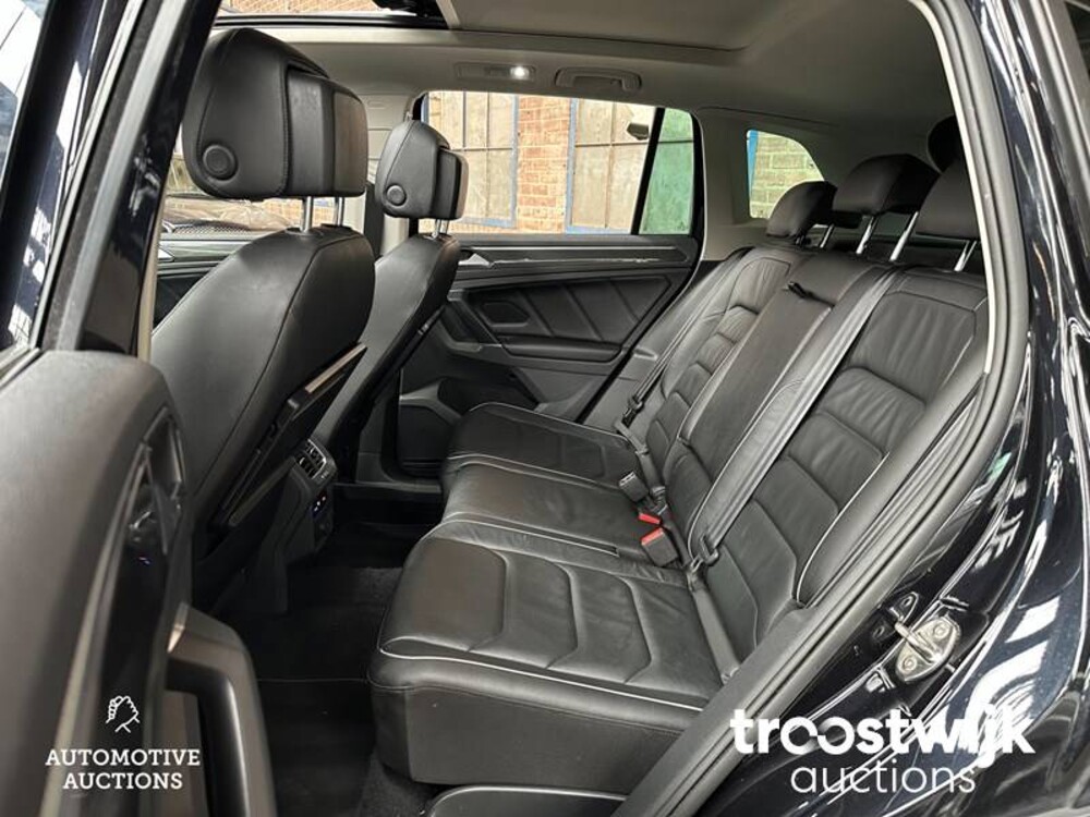 Volkswagen Tiguan 2.0 TDI Connected 190hp 2016, NF-933-L