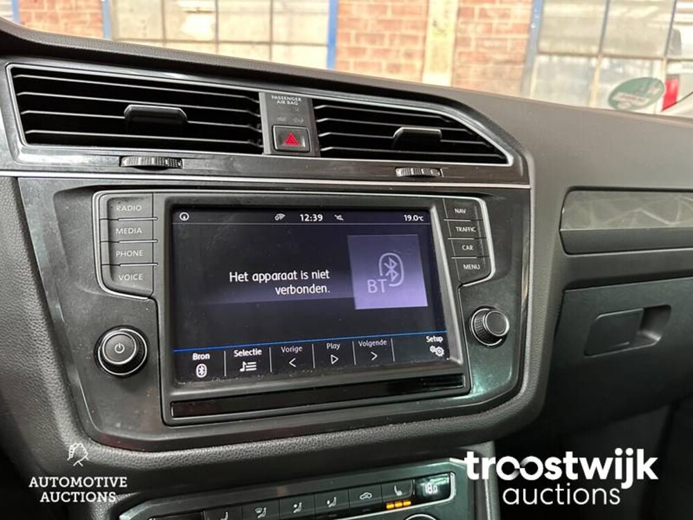 Volkswagen Tiguan 2.0 TDI Connected 190hp 2016, NF-933-L