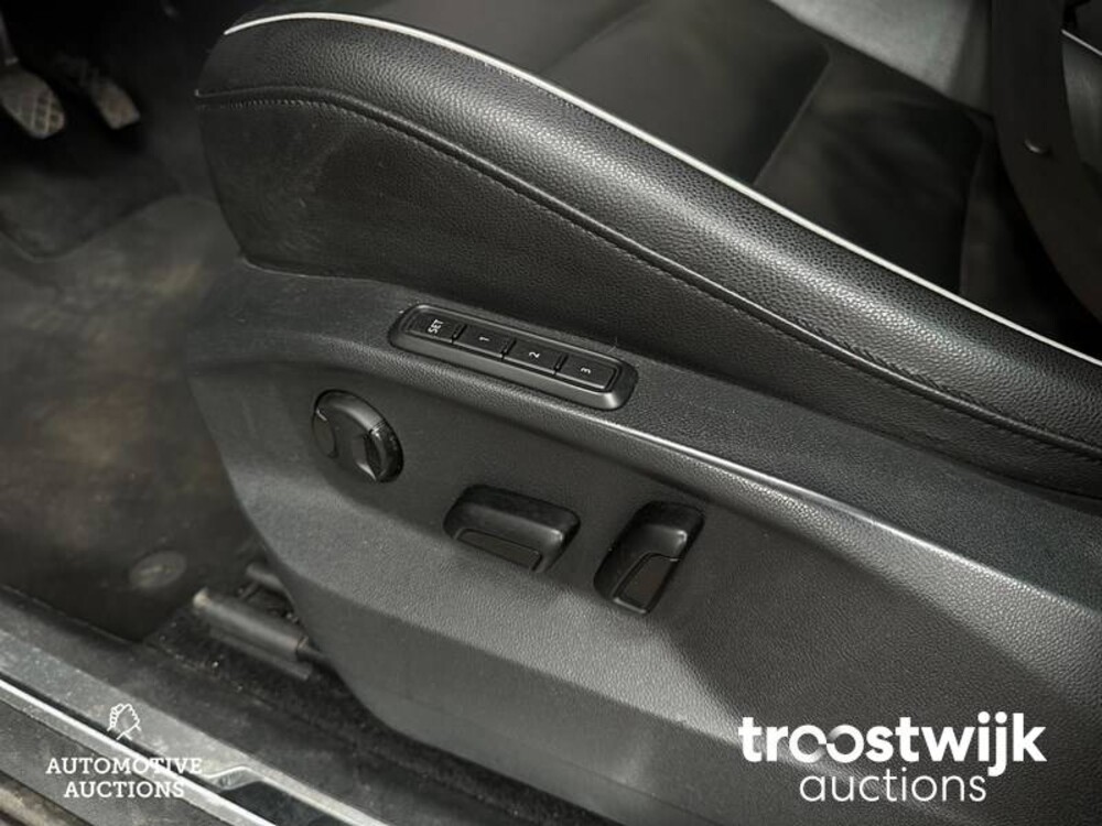 Volkswagen Tiguan 2.0 TDI Connected 190hp 2016, NF-933-L