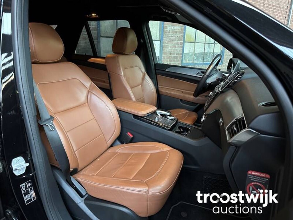 Mercedes-Benz GLE400 4Matic GLE-Klasse 333hp 2016, PV-558-D