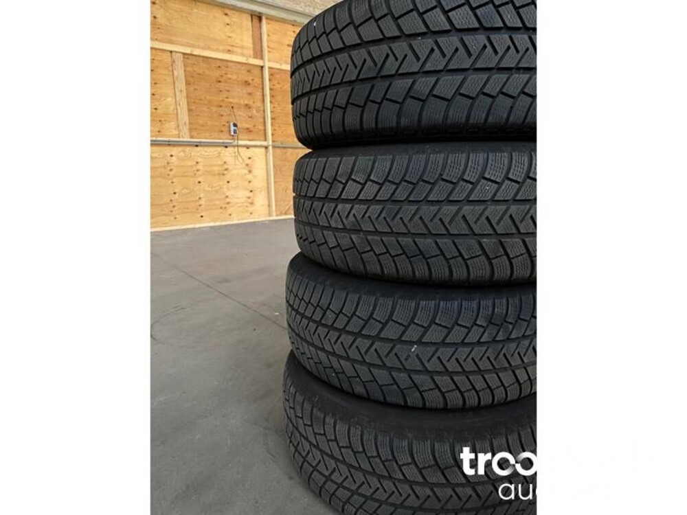 Mercedes-Benz GLE400 4Matic GLE-Klasse 333hp 2016, PV-558-D