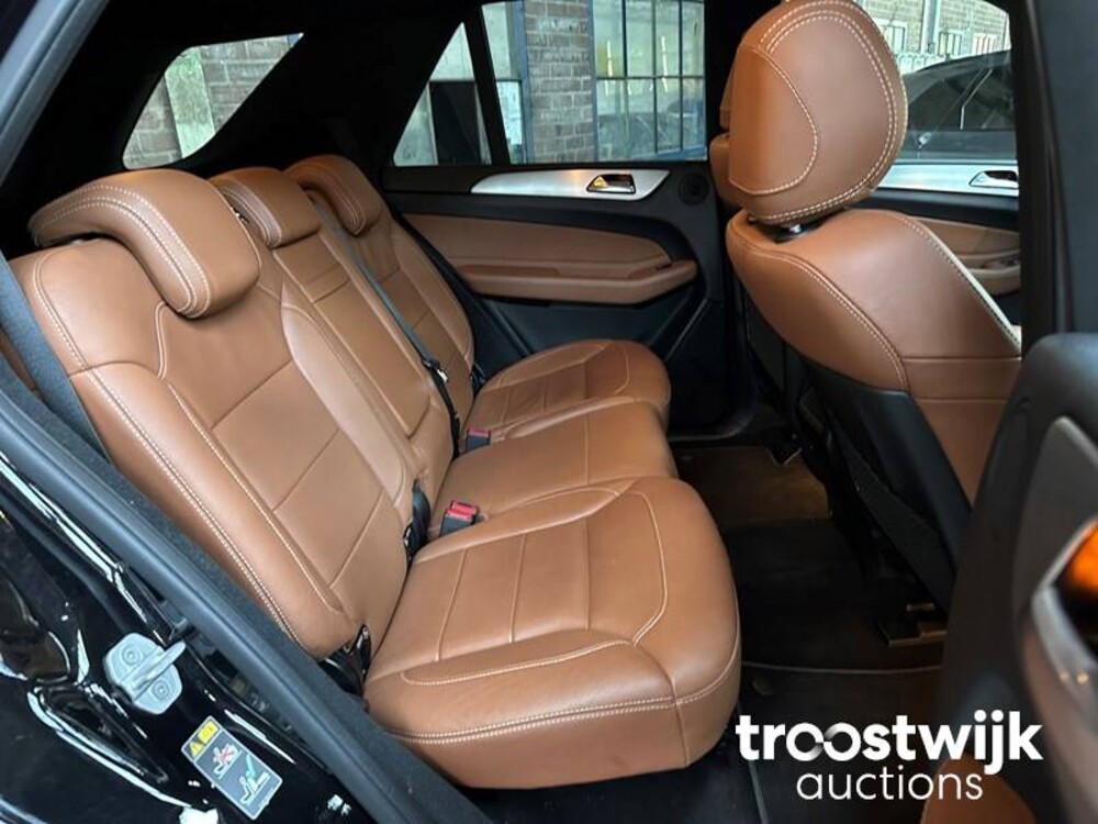 Mercedes-Benz GLE400 4Matic GLE-Klasse 333hp 2016, PV-558-D