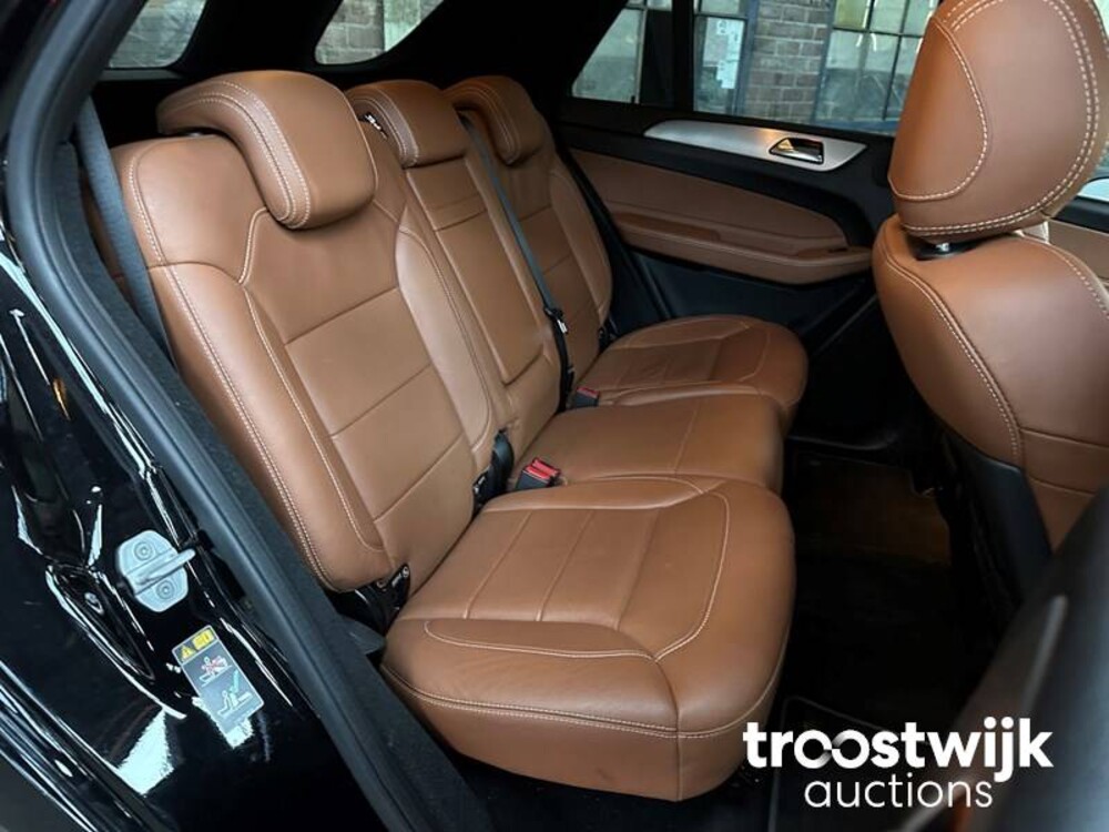 Mercedes-Benz GLE400 4Matic GLE-Klasse 333hp 2016, PV-558-D