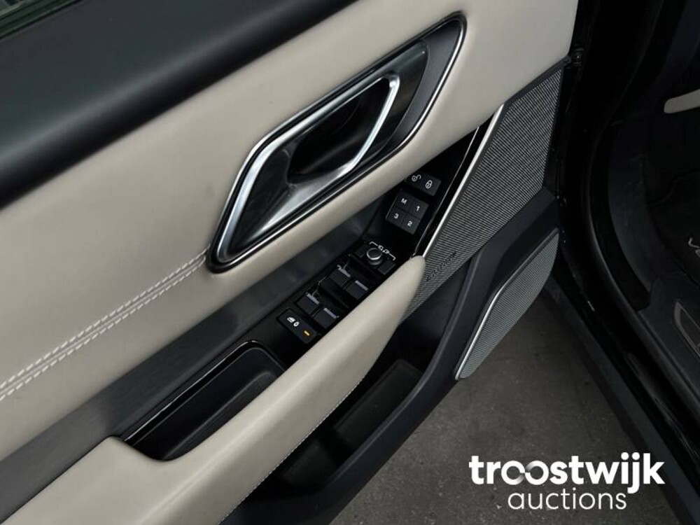 Land Rover Range Rover Velar I4 Turbo AWD R-Dynamic HSE Range Rover Velar 300hp 2017, L-295-FK