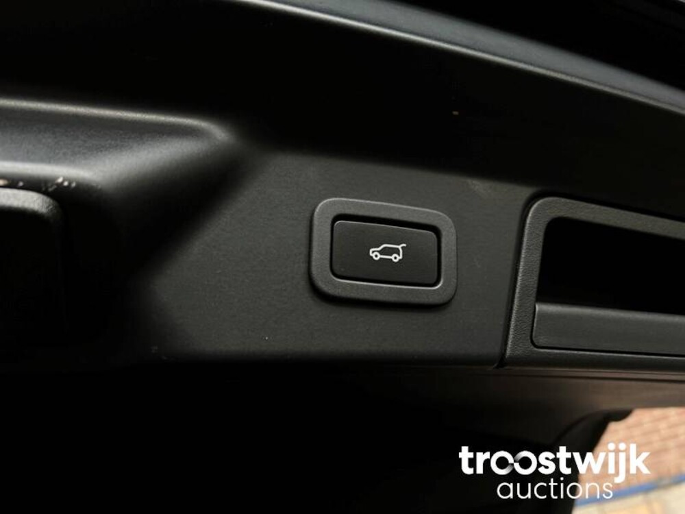 Land Rover Range Rover Velar I4 Turbo AWD R-Dynamic HSE Range Rover Velar 300hp 2017, L-295-FK